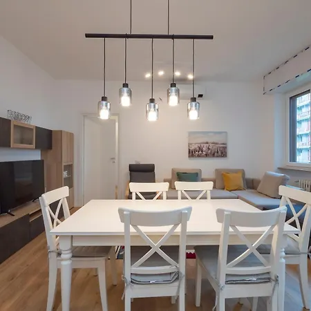 IHost Flat - Giambellino 131-1-2